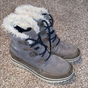 Sorel boots size 7.5